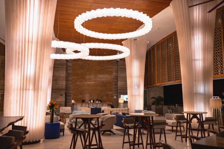 PVRPA_Lobby-Bar-01-Large